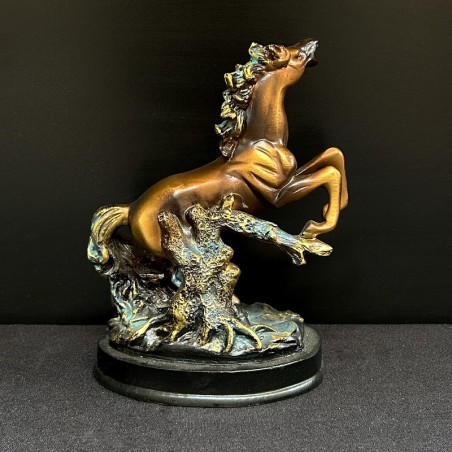 Figurină decorativă din rășină – cal nobil în mișcare, China