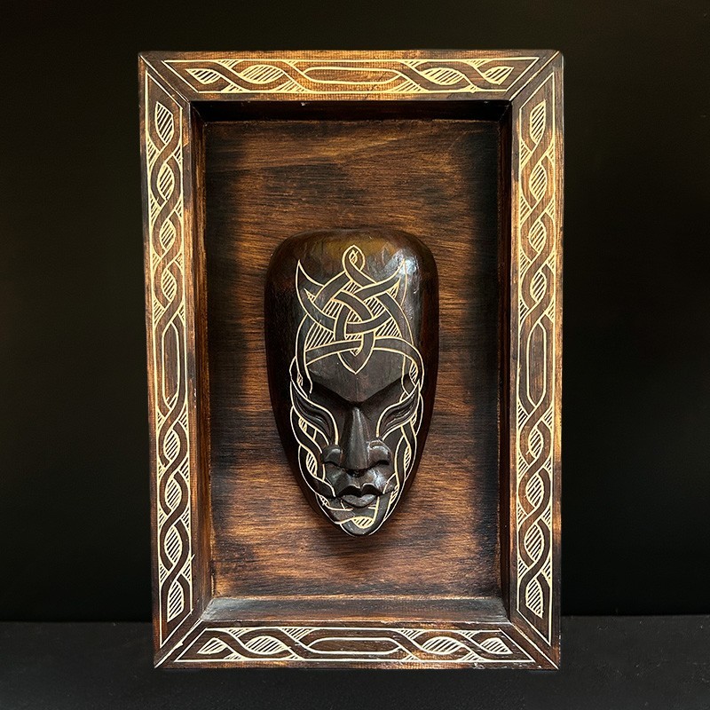 Tablou decorativ 3D din lemn cu mască sculptată – Indonezia