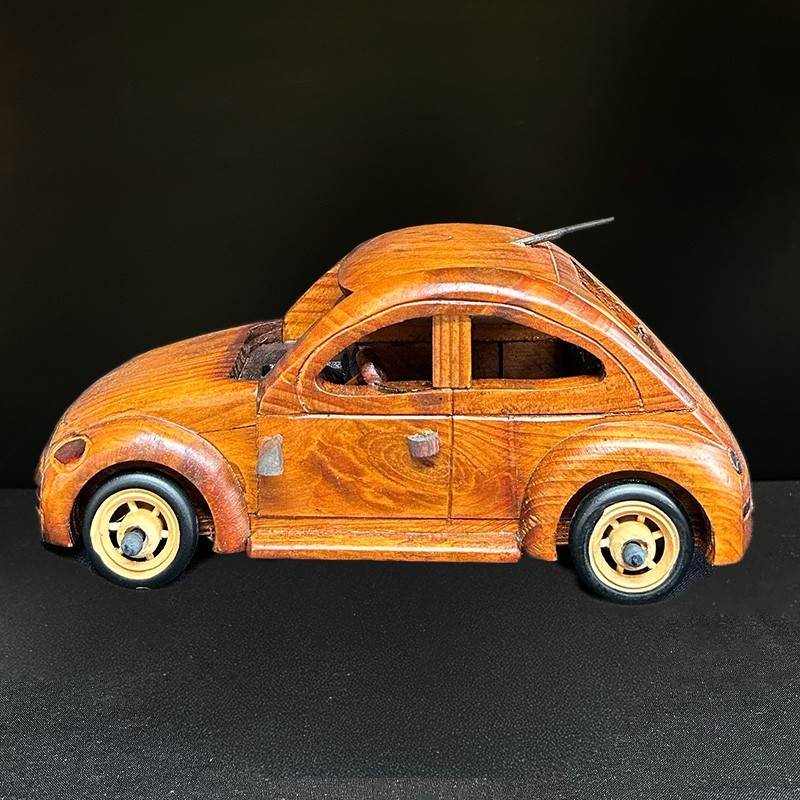 Mașină clasică tip Beetle din lemn – China