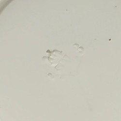 Farfurie motive florale, decor perete marca neindentificata